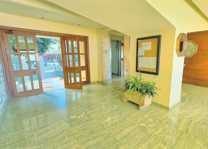 アパート Great Beachfront Center Neptuno Building Ninth Floor マルベーリャ